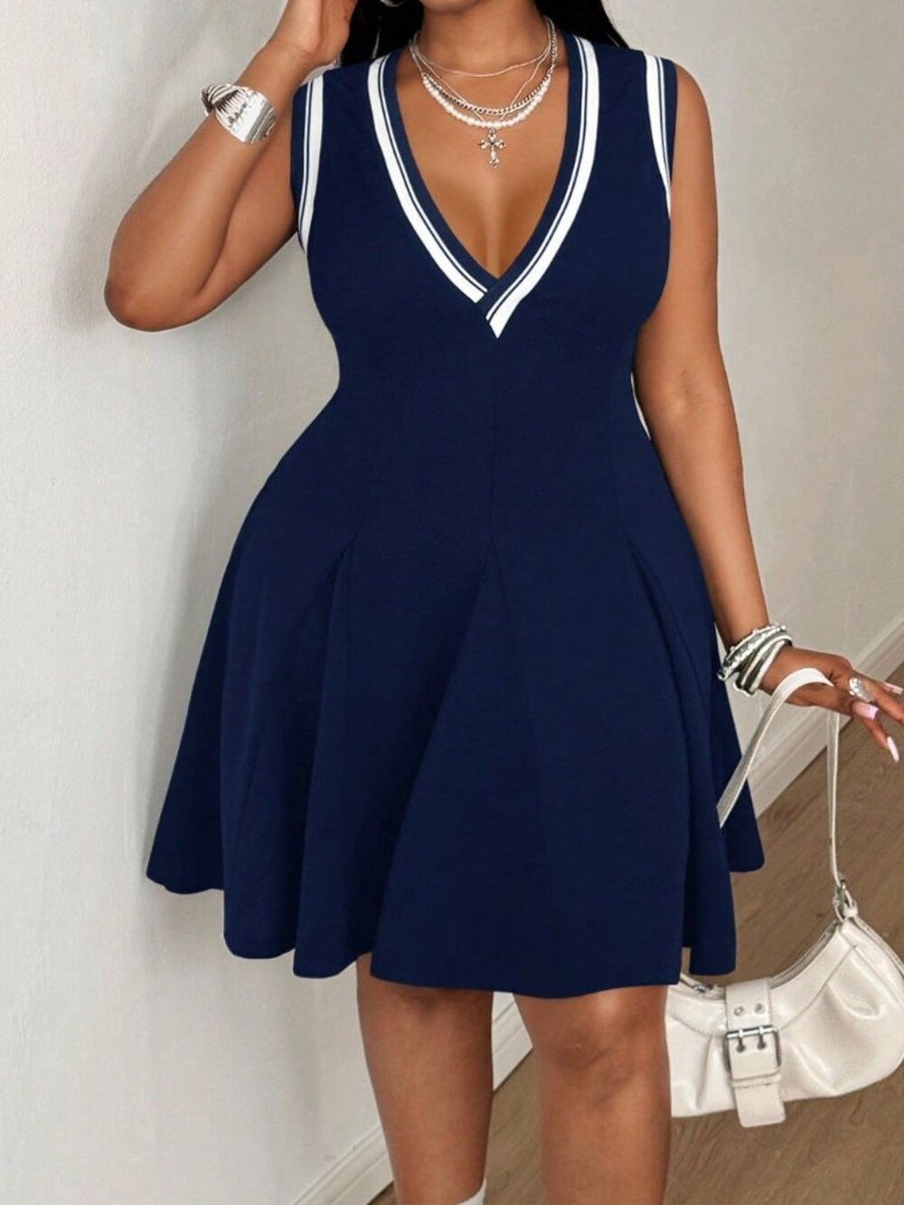 Navy Blue Casual Women's Plus Size Striped V-Neck Sleeveless Dress - Picture 7 of 7